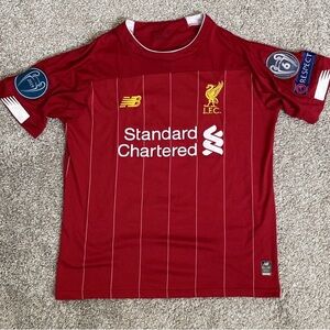 19/20 Liverpool home. Name + Badges. (SIZE M)